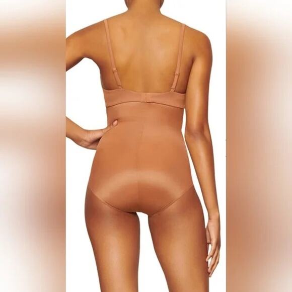 SKIMS Barely There High Waist Brief XS Bronze Underwear Shapewear Compression - Picture 2 of 7